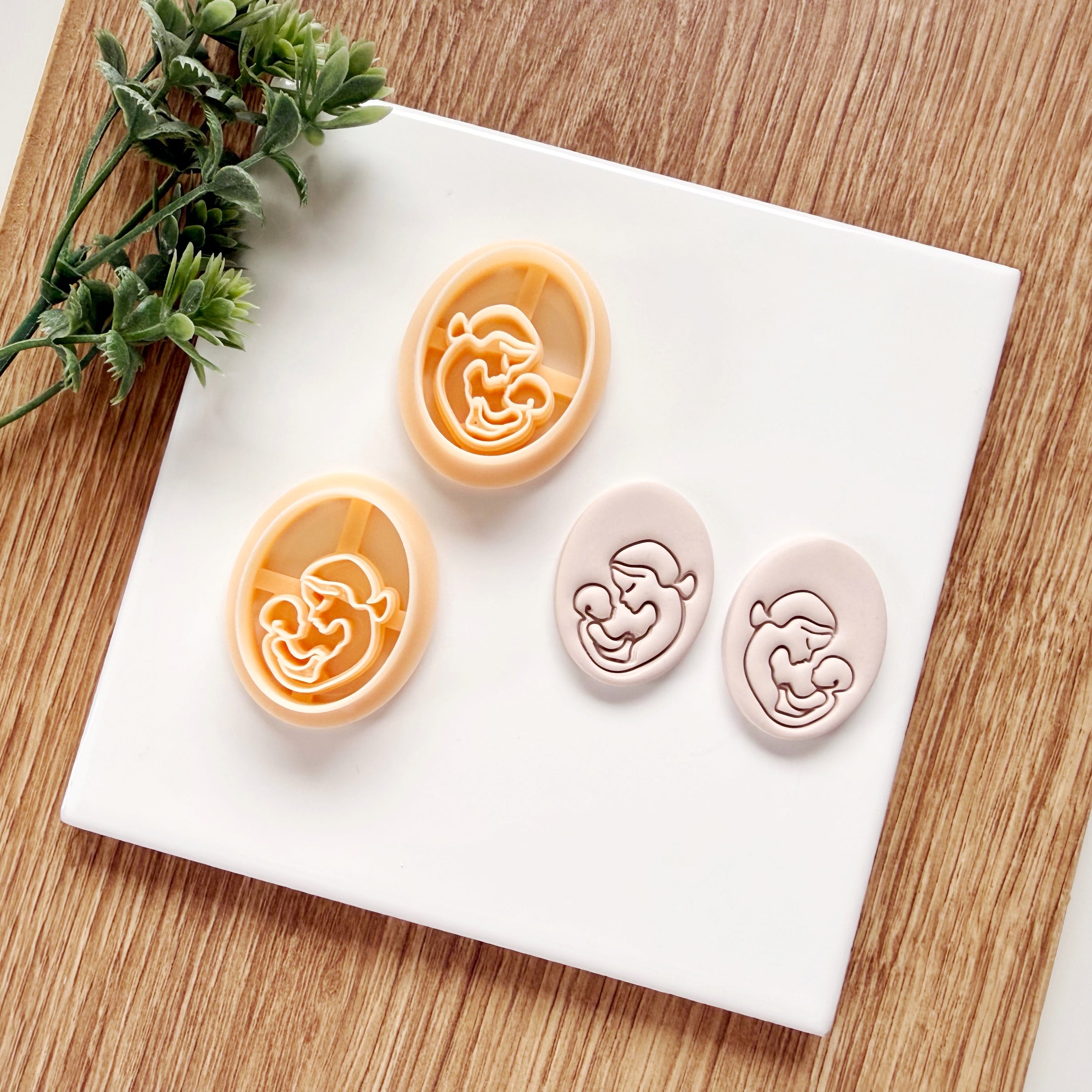 Mother and Baby Silhouette Clay Cutter - Mother's Day Jewelry Tool