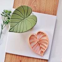 Tropical Leaf Trinket Dish Cutter