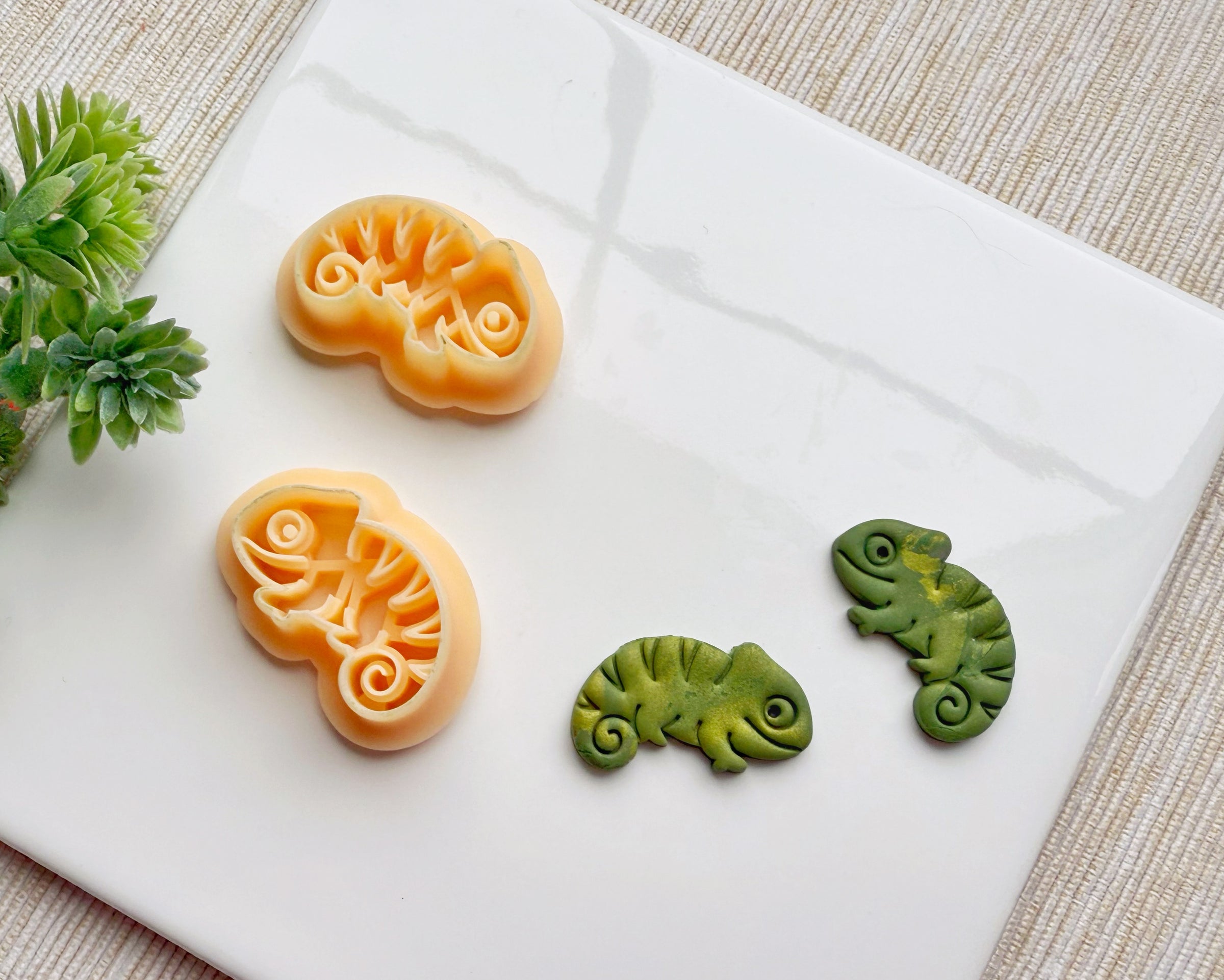 Chameleon Polymer Clay Cutter Set – Mirrored Jungle Animal Cutters for Earrings & Crafts