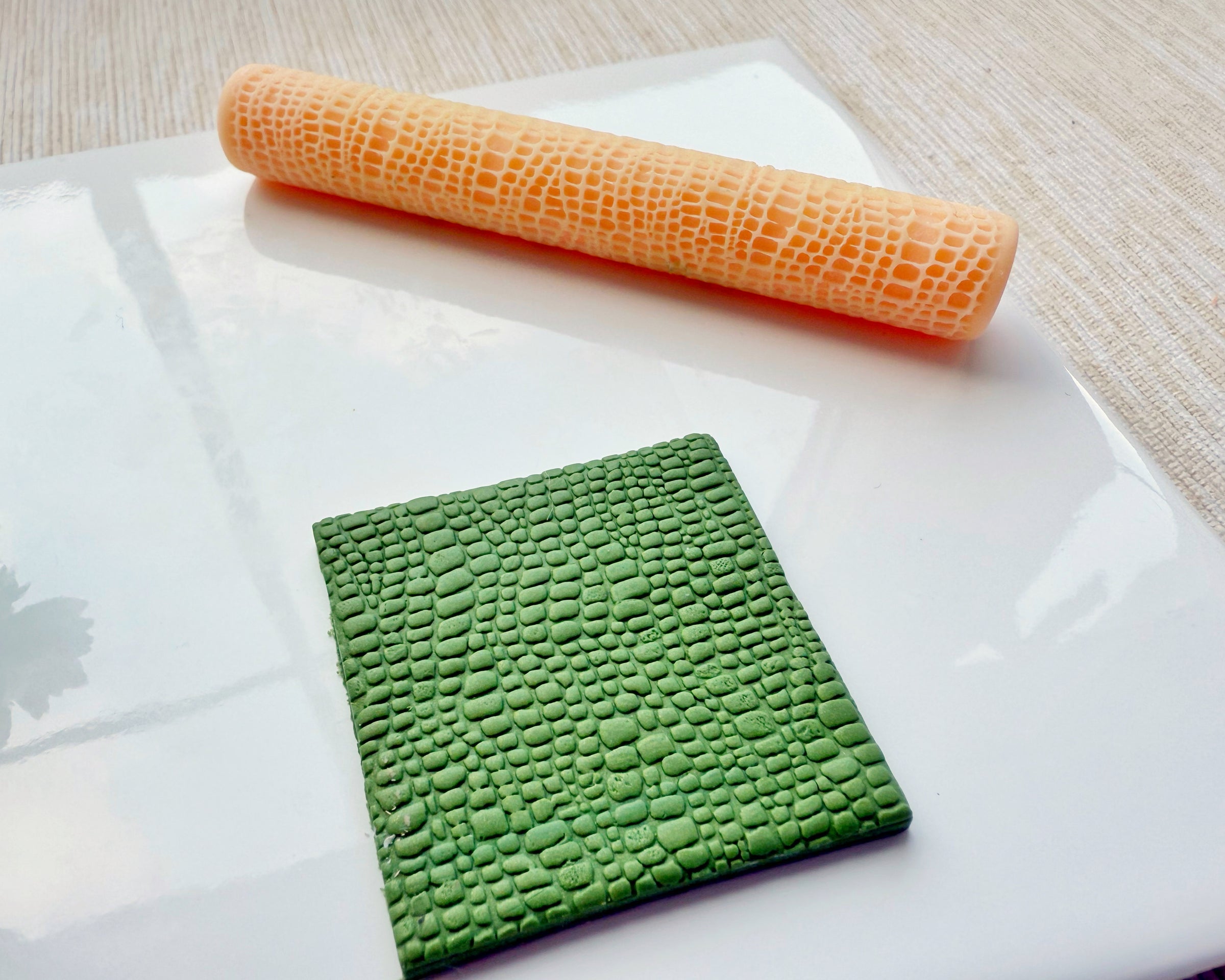 Snake Skin Texture Roller – Polymer Clay Roller for Reptile, Leather & Animal Print Designs