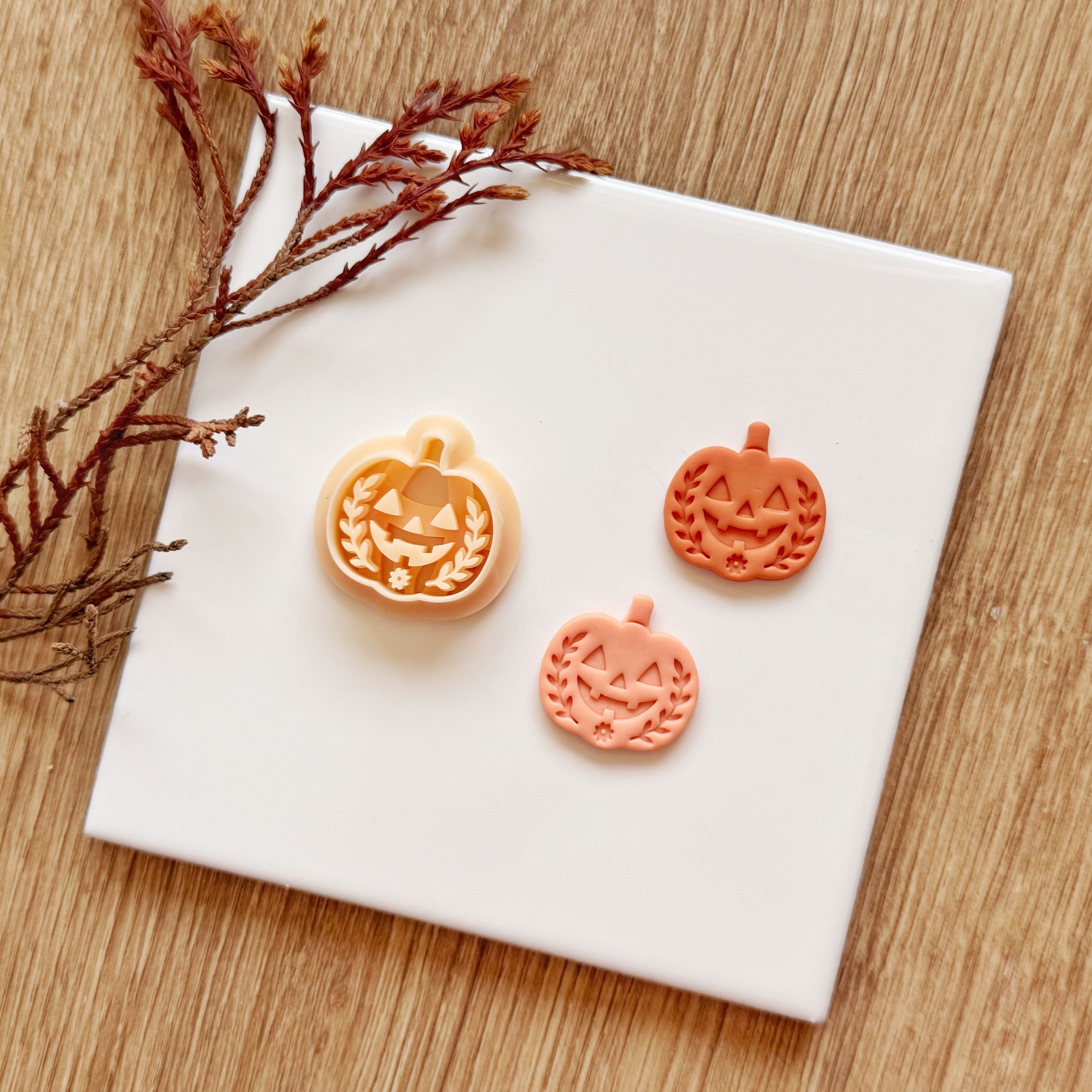 Floral Jack-O-Lantern Pumpkin Clay Cutter