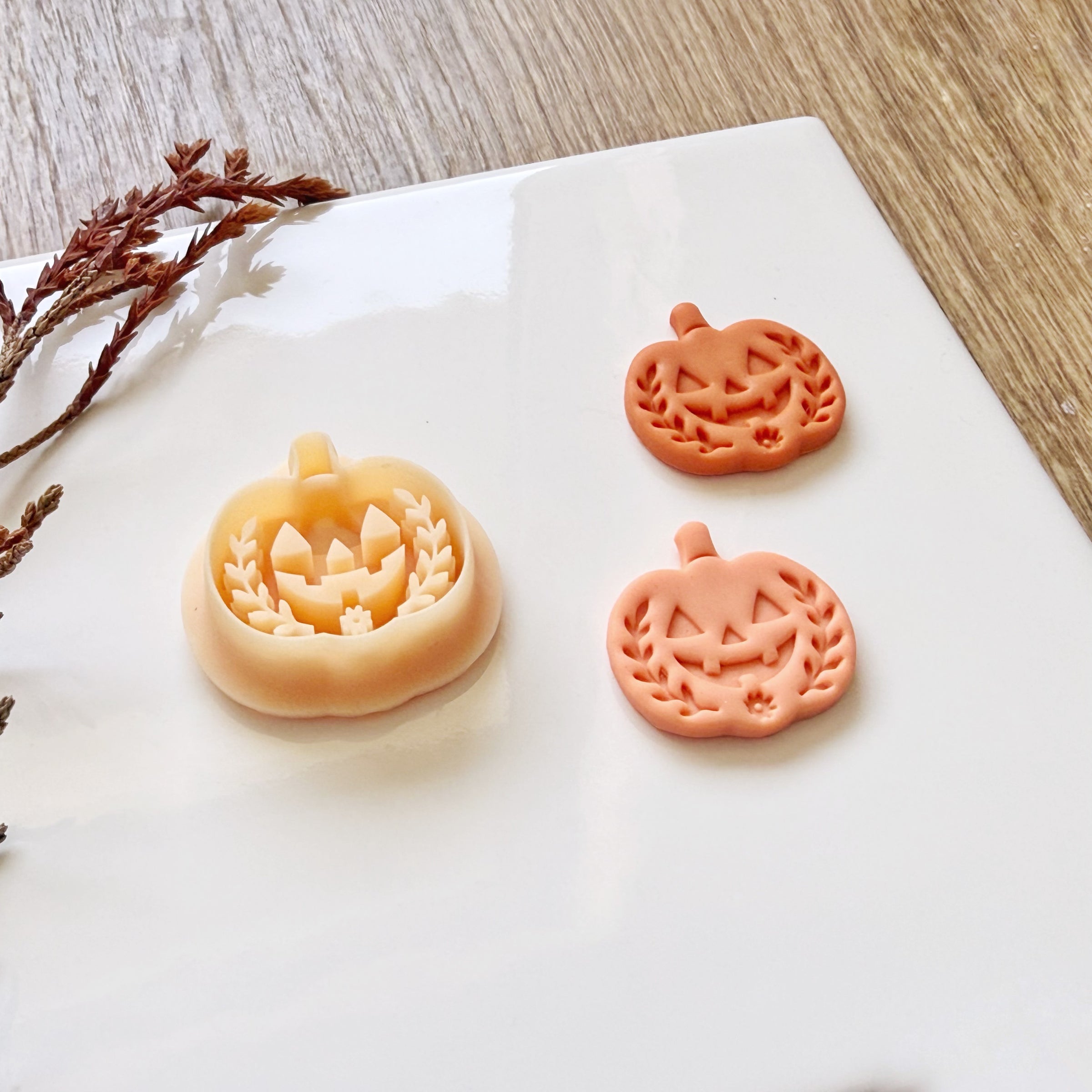 Floral Jack-O-Lantern Pumpkin Clay Cutter