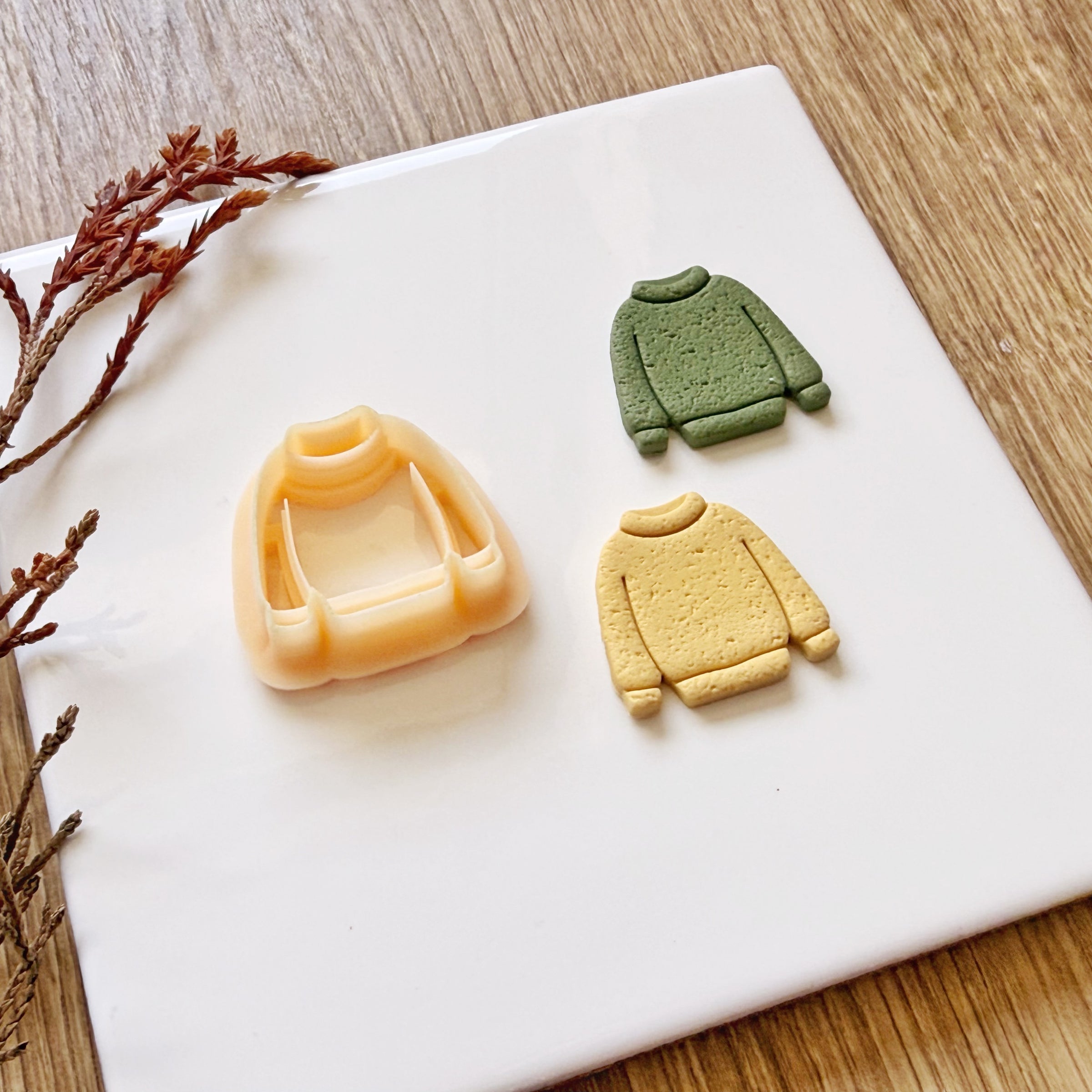 Sweater Clay Cutter