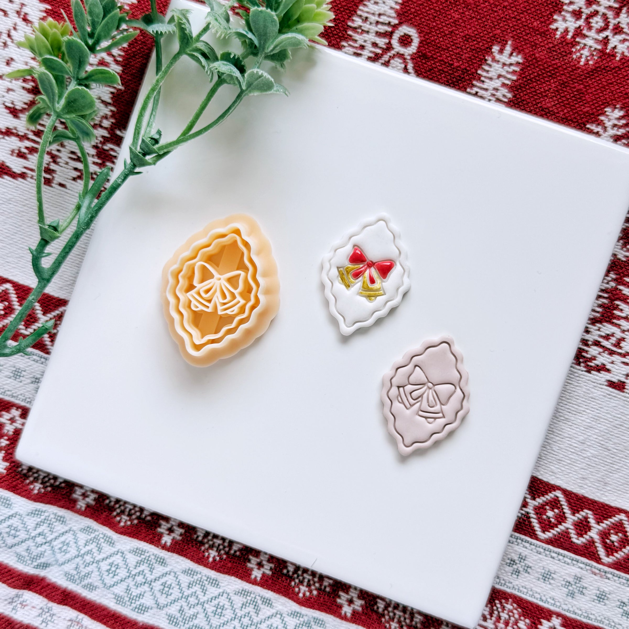 Christmas Bells Cameo Clay Cutter