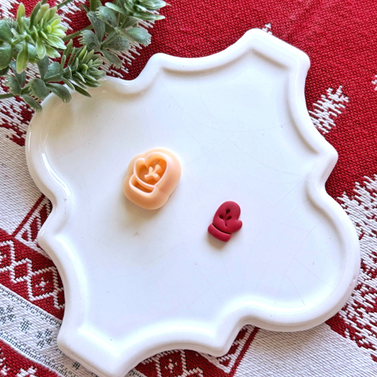 Holiday Mitten Polymer Clay Cutter