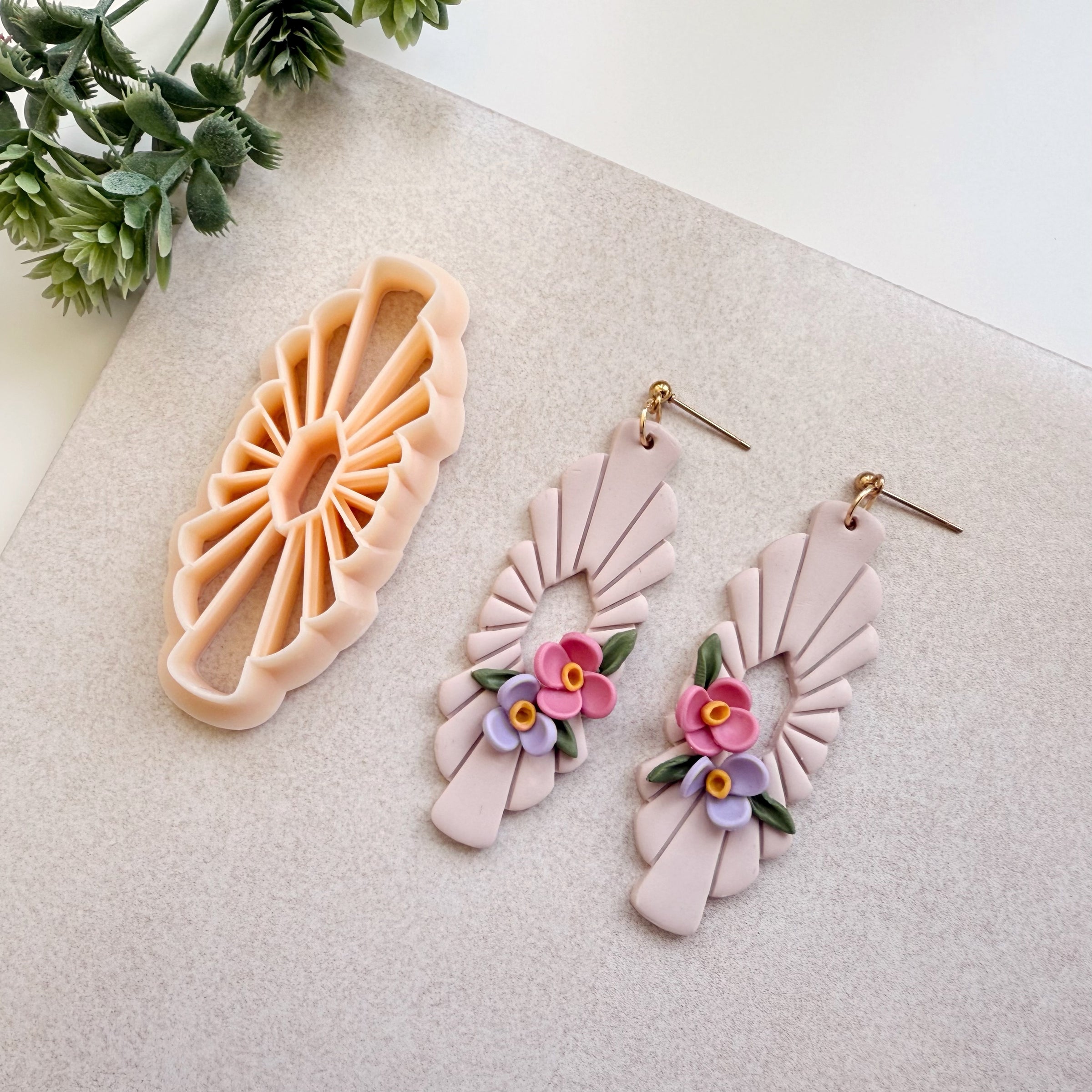 Radiant Stone Clay Cutter – Everyday Dangles