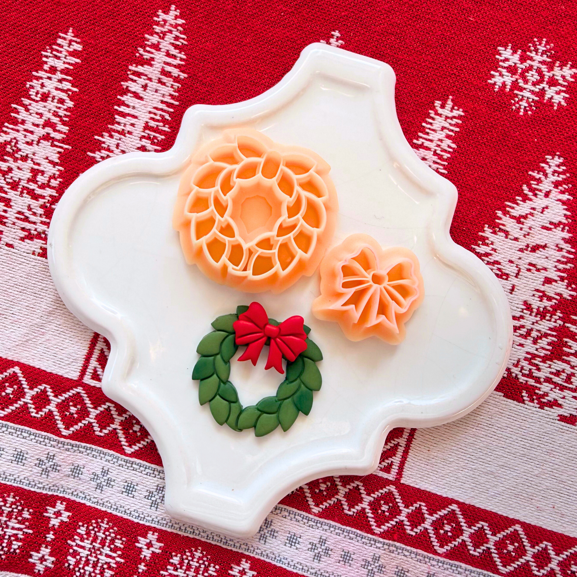 Christmas Wreath & Bow Clay Cutter Set – 1.25 and 0.75 Inch Polymer Clay Tools