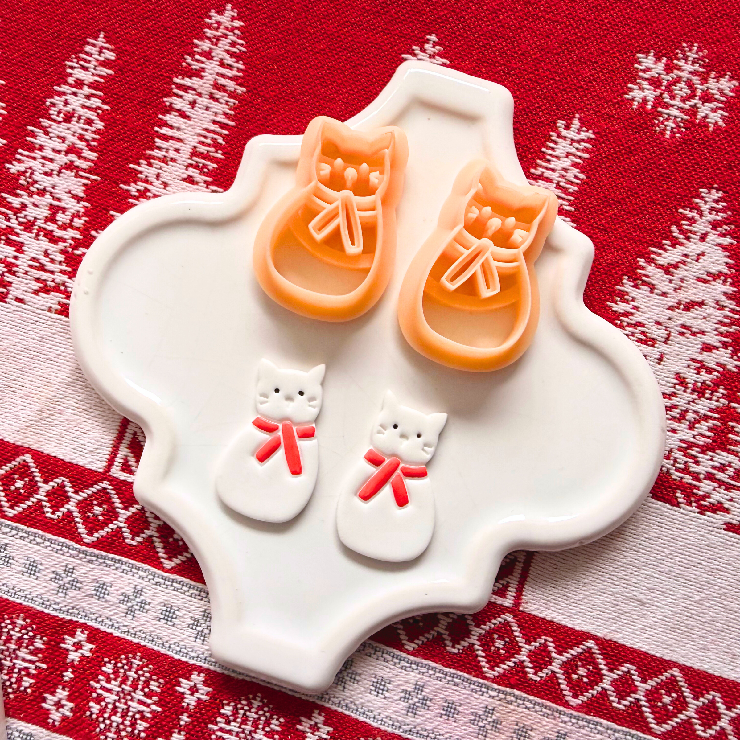 Cat Snowman Clay Cutter Mirror Set – 1 and 1.25 Inch Christmas Polymer Clay Tools