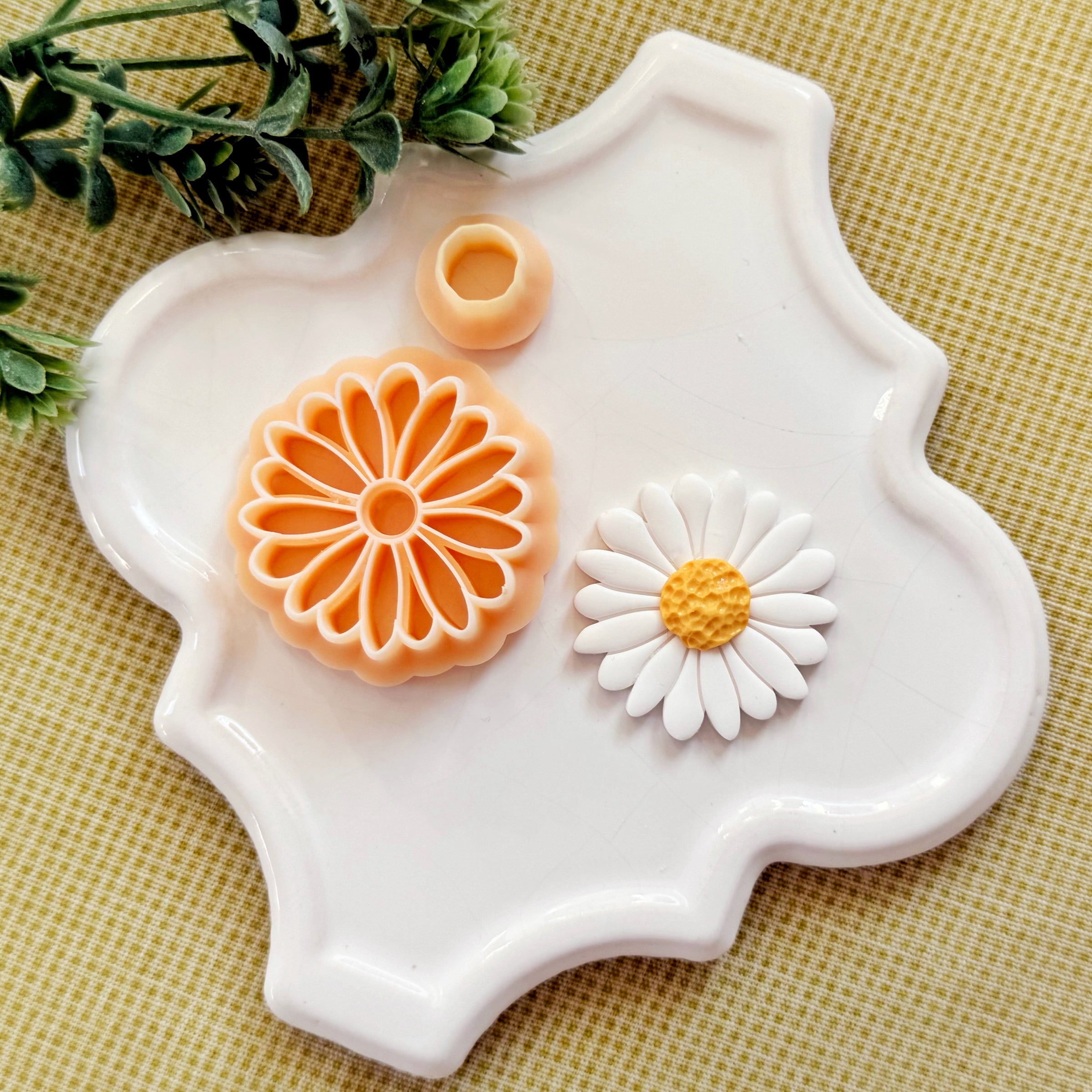 Wild Daisy Polymer Clay Cutter - Two-Piece Set
