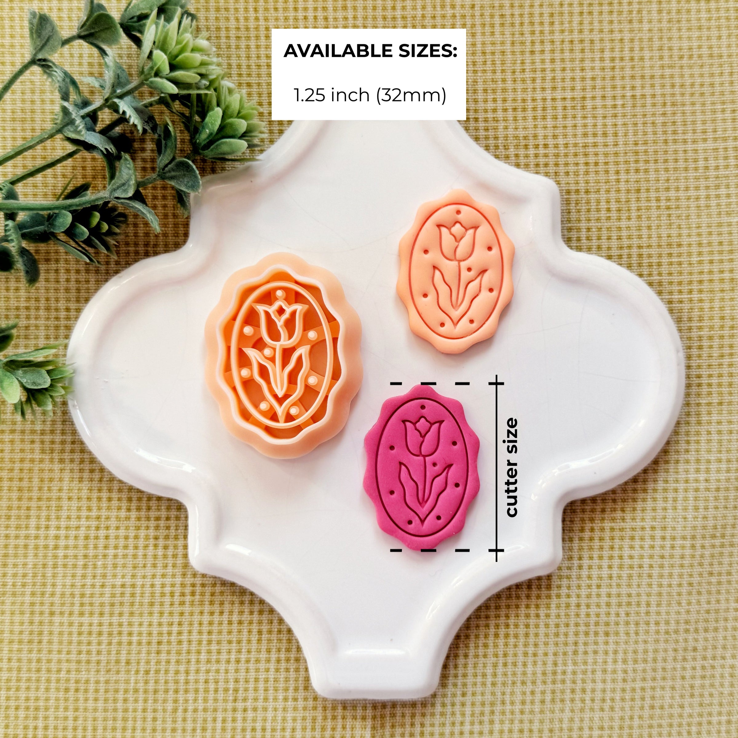 Scalloped Tulip Frame Polymer Clay Cutter