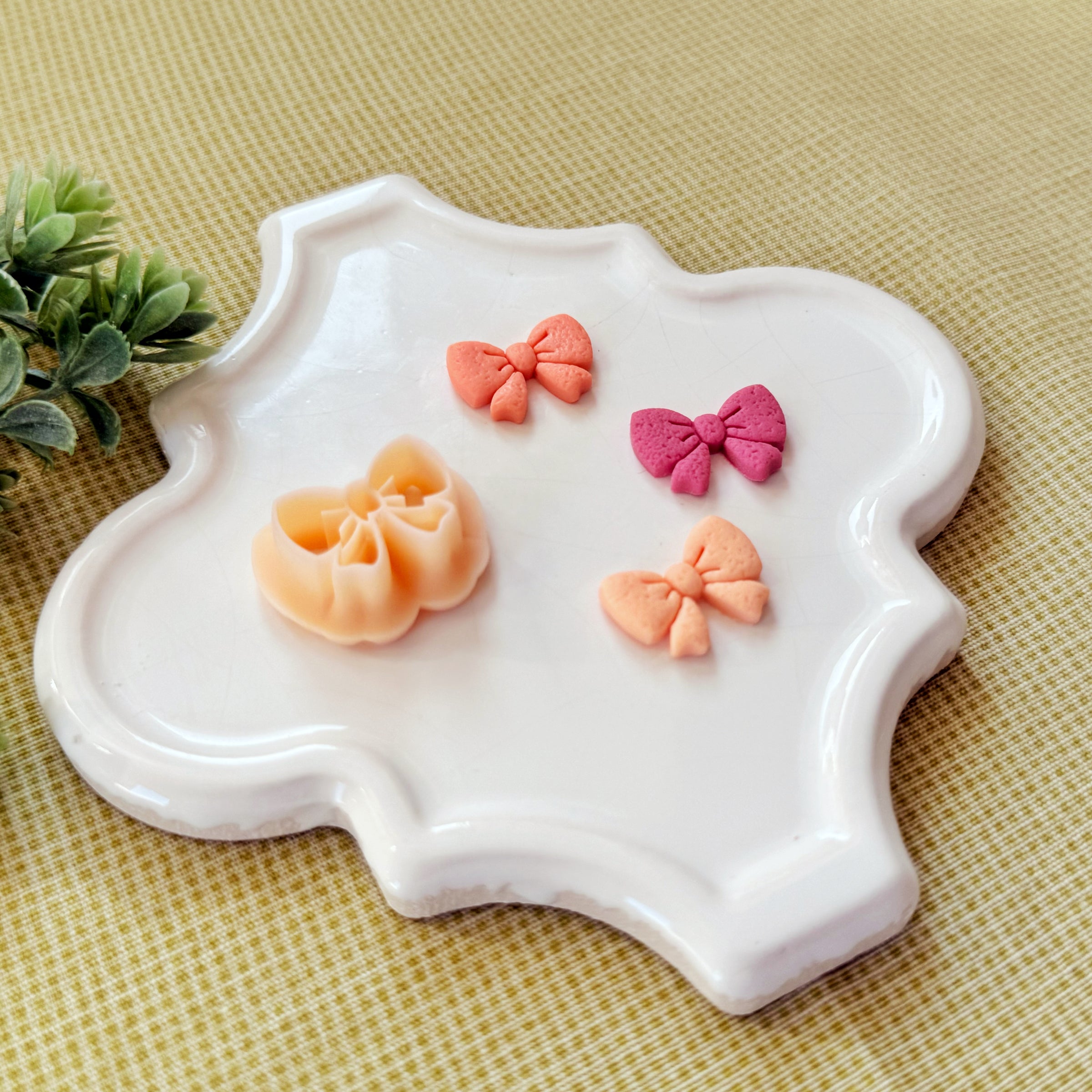 Dainty Bow & Ribbon Polymer Clay Cutter