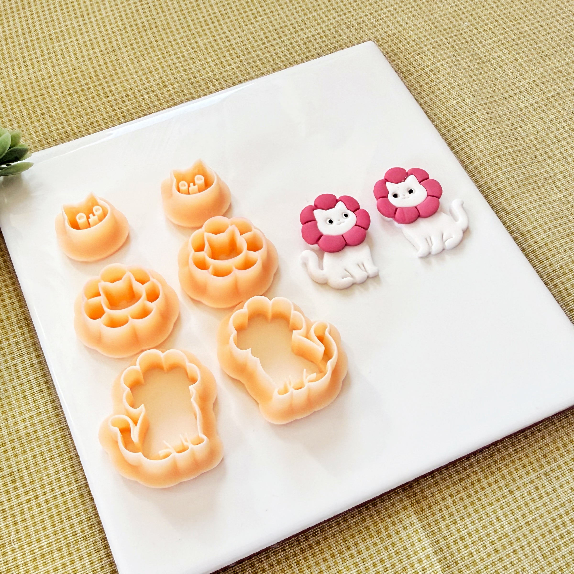 Floral Cat Polymer Clay Cutter Mirror Set