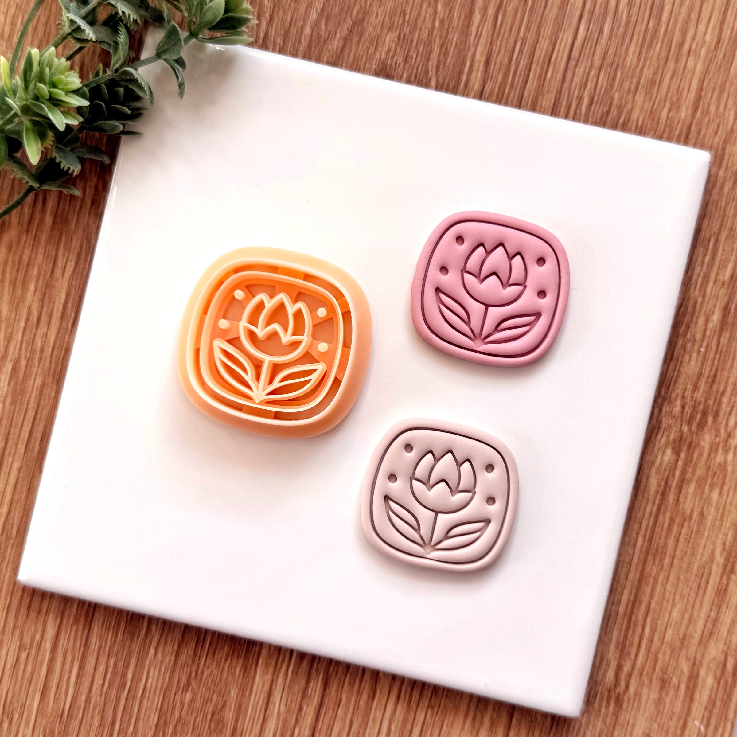 Tulip Tile Medallion Clay Cutter