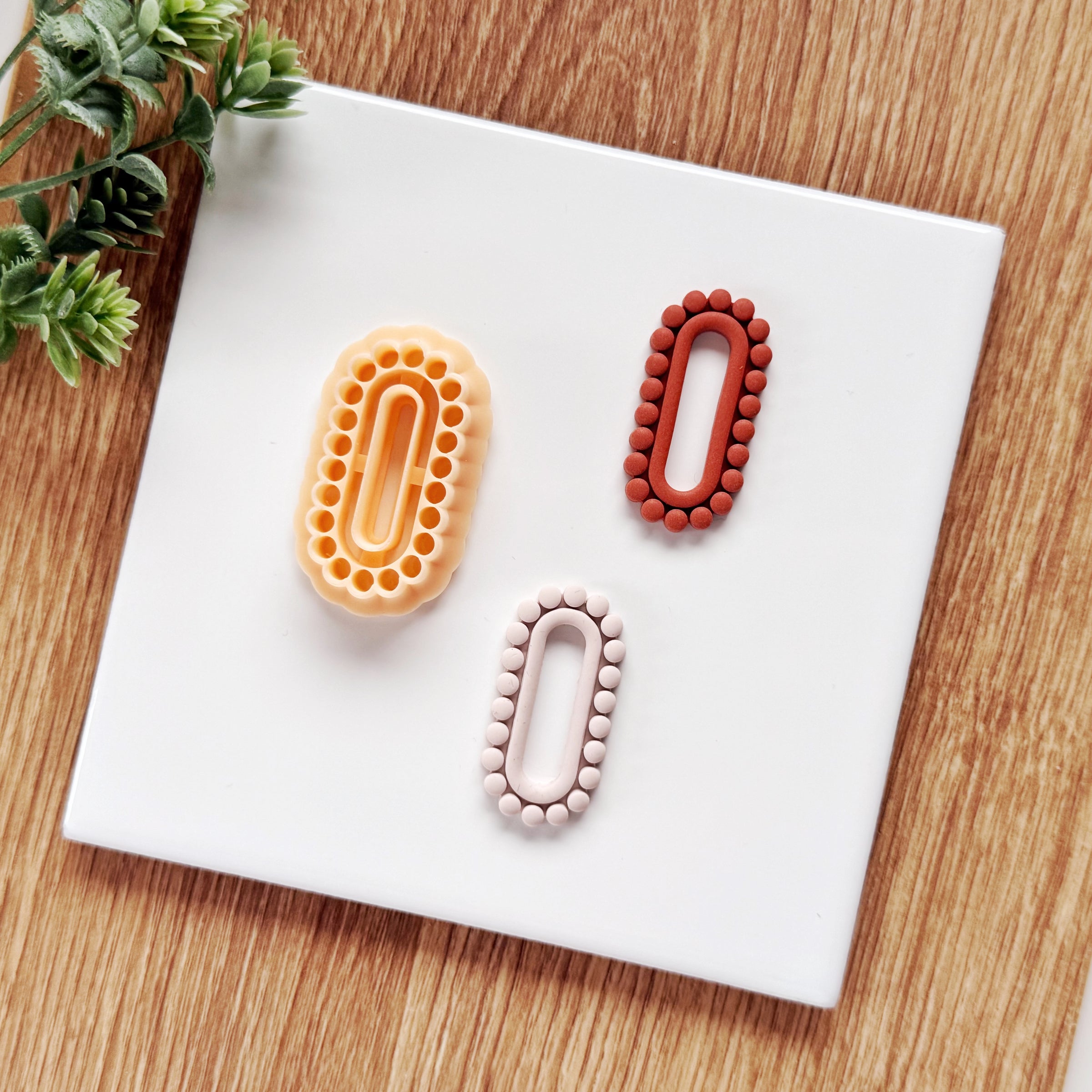 Beaded Capsule Clay Cutter - Modern Pill Shape Jewelry Tool
