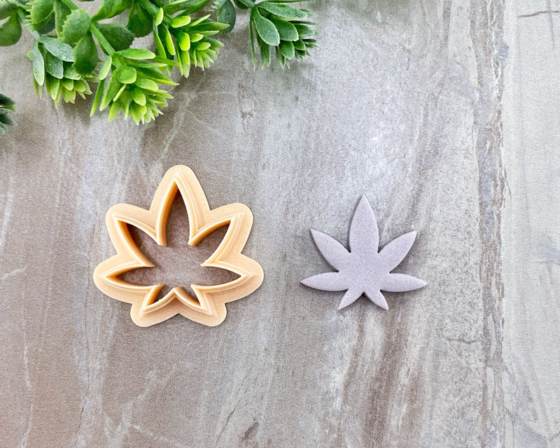 Cannabis Leaf Clay Cutter / Pot Leaf