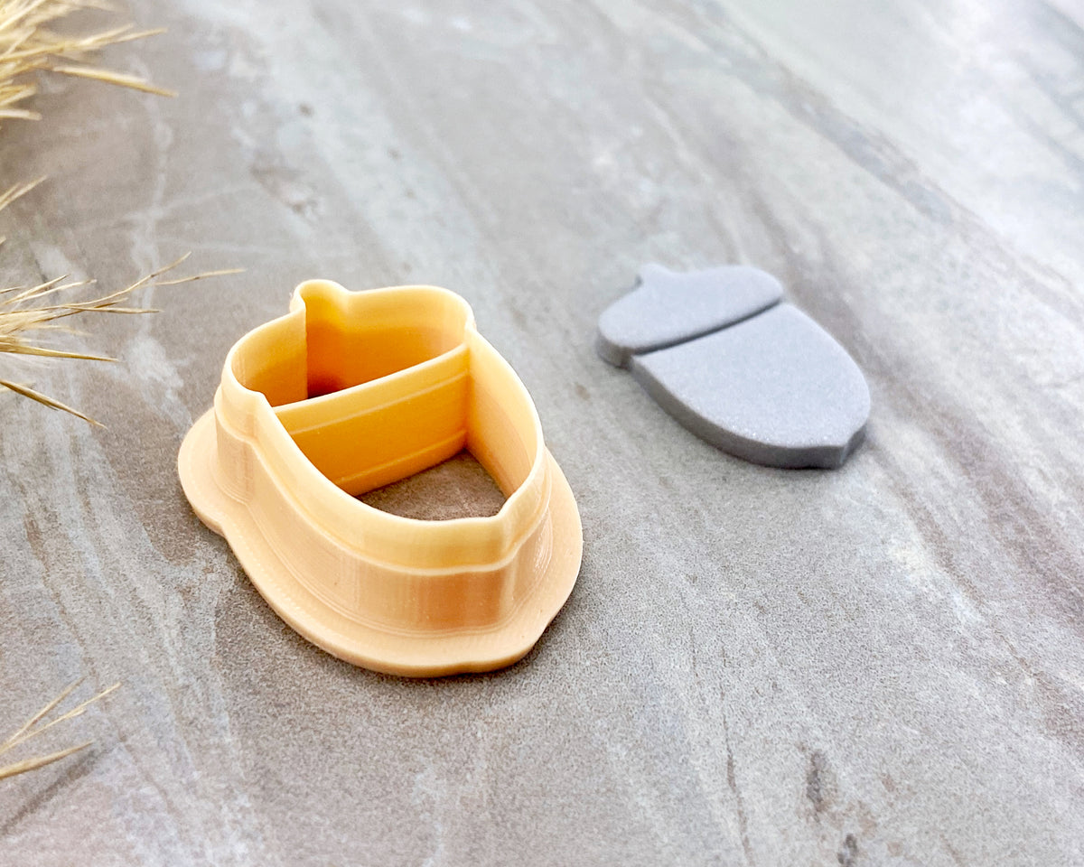 Acorn Fall Clay Cutter