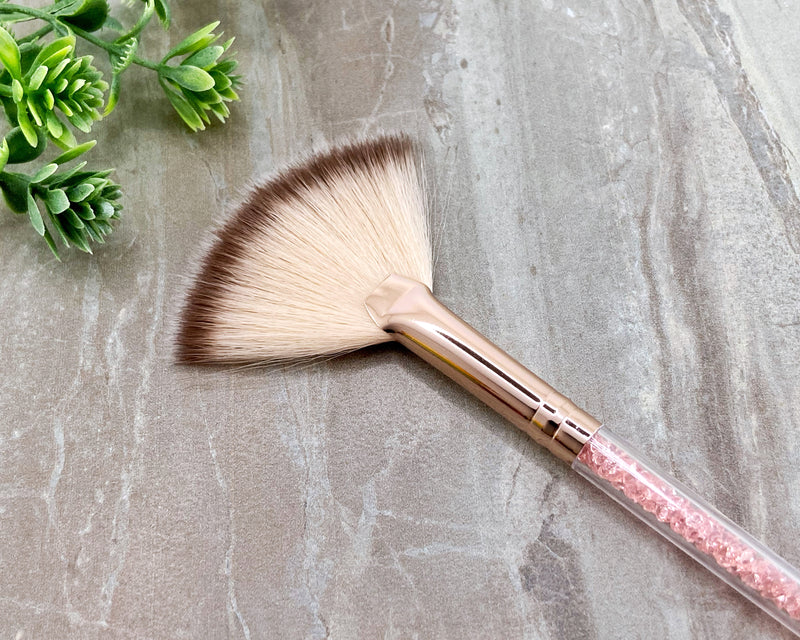 Soft Fan Brush - Pink Crystals