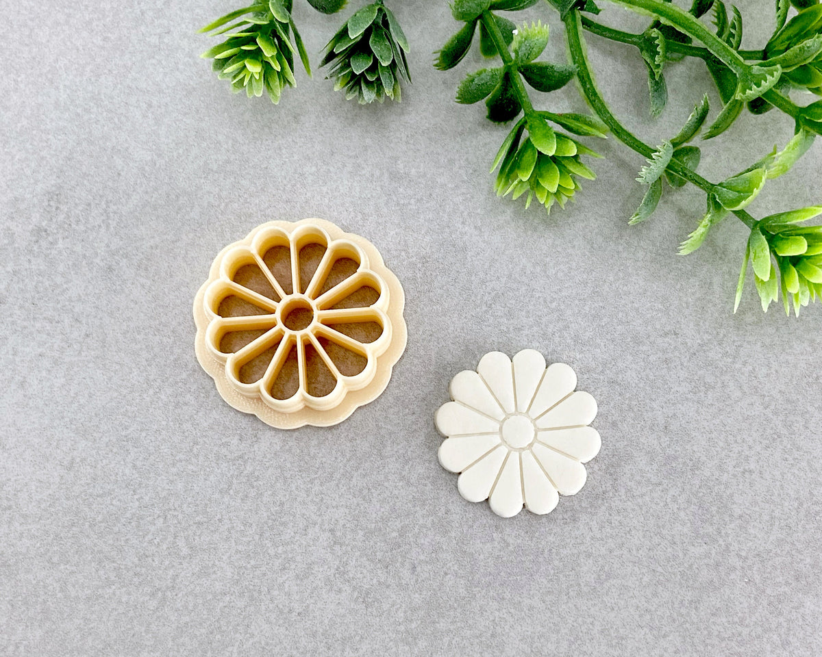 Full Daisy Floral Spring Clay Cutter - BabylonCutters