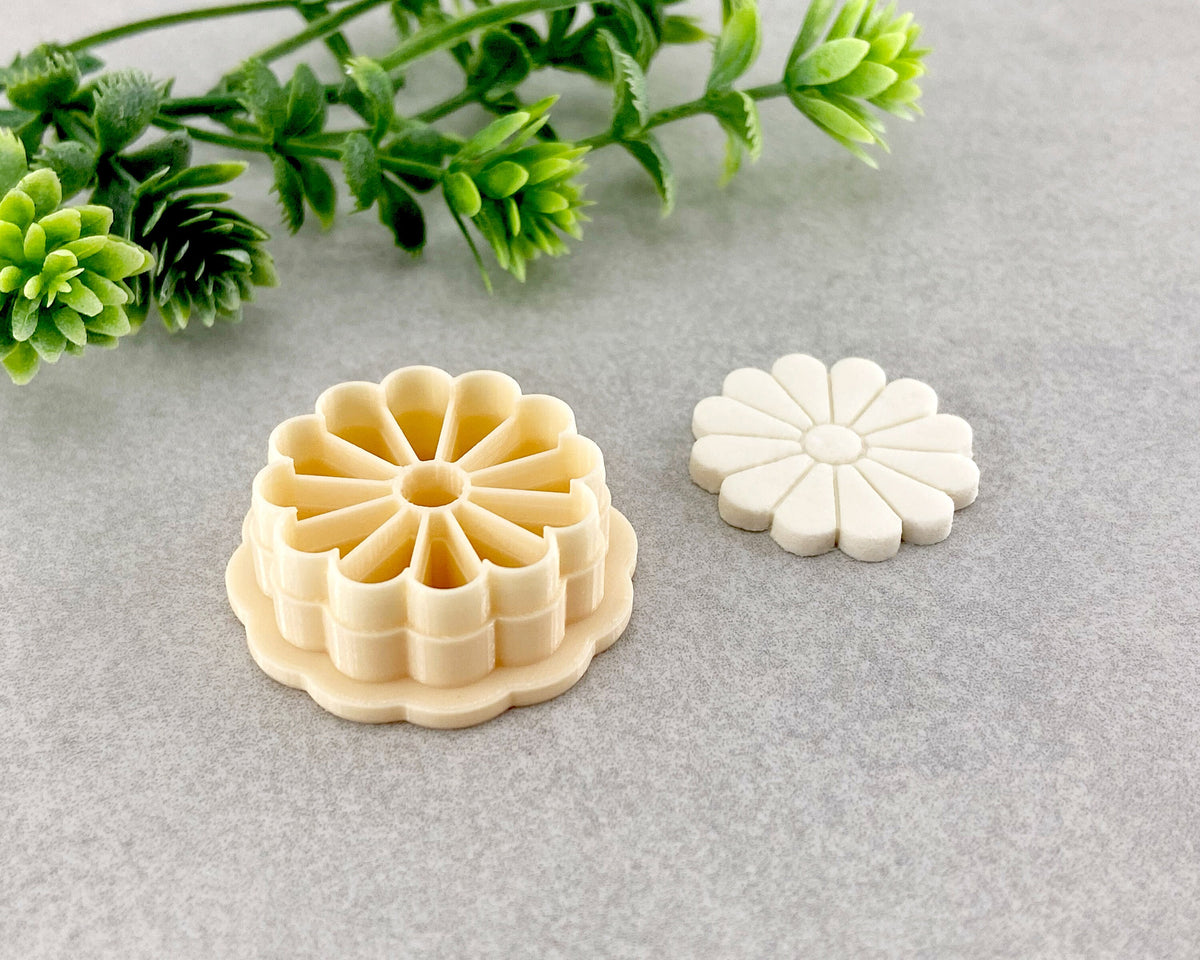 Full Daisy Floral Spring Clay Cutter - BabylonCutters