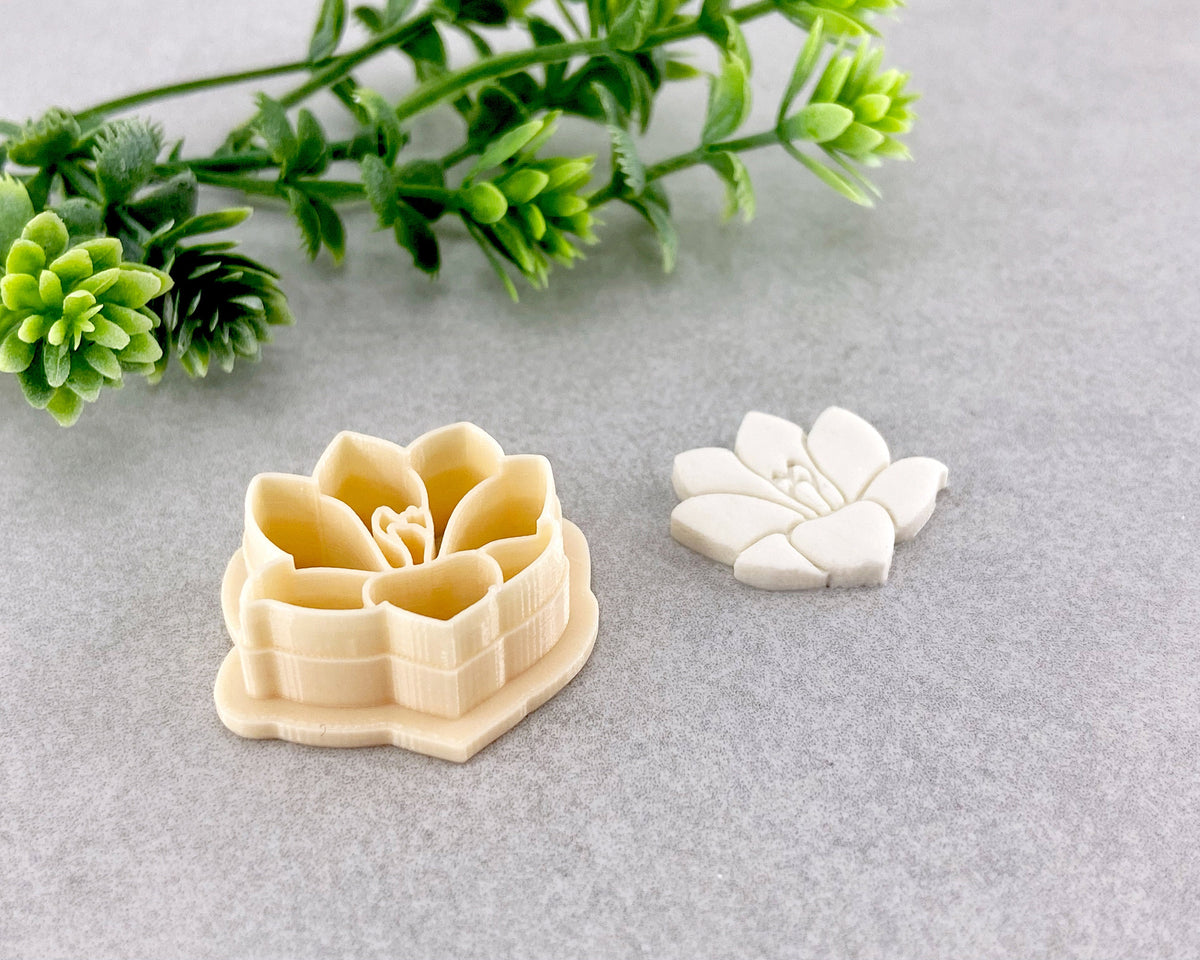 Crocus Flower Spring Clay Cutter - BabylonCutters